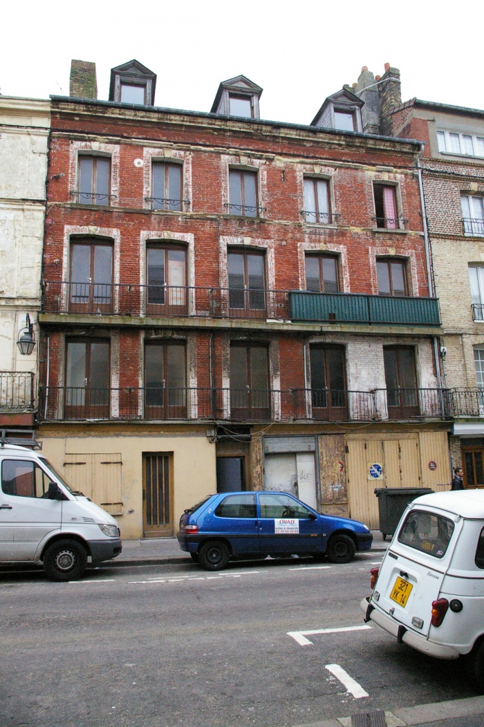 R�habilitation d'un immeuble : photo existant 1 reduit